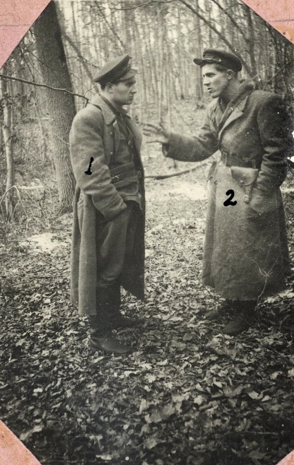 Фото повстанців "Юрась" та "Кобзар".