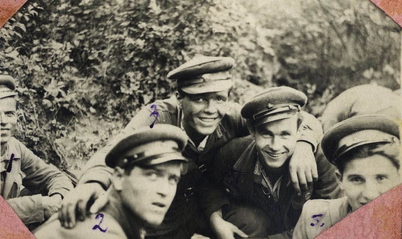 Фото групи повстанців