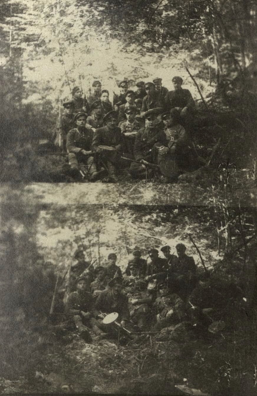 Фото повстанців.