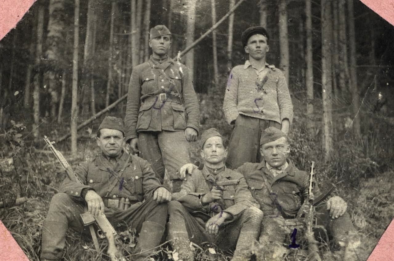 Фото групи повстанців